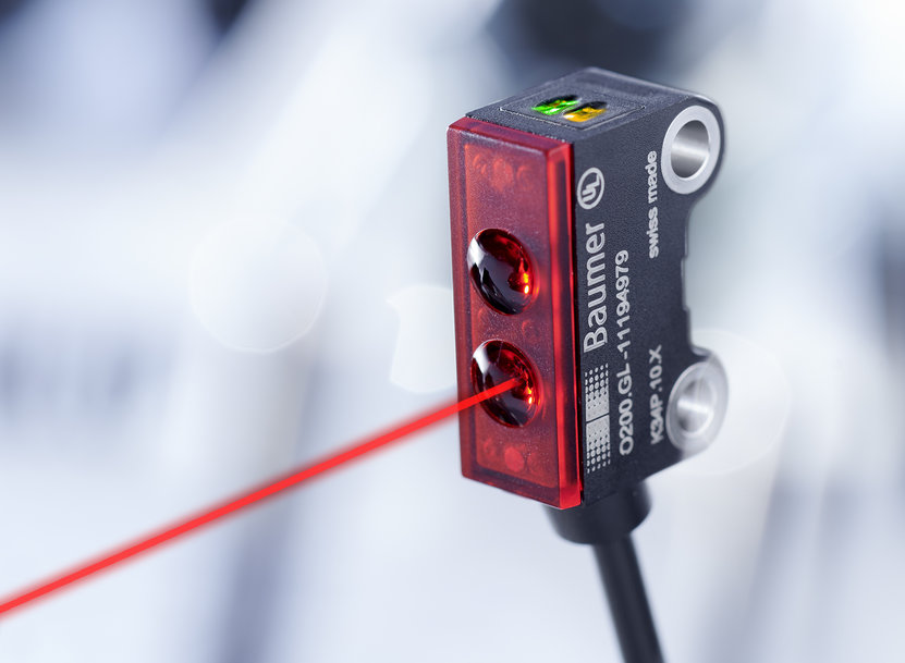 Détecteur laser précis pour la détection des plus petits objets jusqu'à 0,05 mm